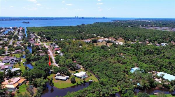 Yacht Club Colony, 2466 Westwood Dr, North Fort Myers, Florida 33917, image 1