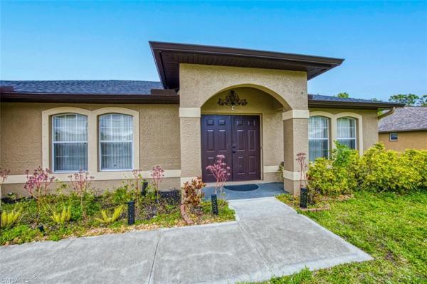 Florimond Manor, 6619 Dabney St, Fort Myers, Florida 33966, image 3
