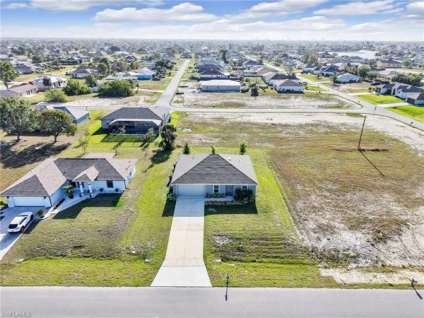 Cape Coral Residential, 925 2nd Pl, Cape Coral, Florida 33909, image 3