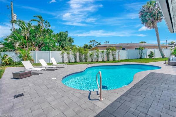 Val Mar Village, 501 Keenan Ave, Fort Myers, Florida 33919, image 1