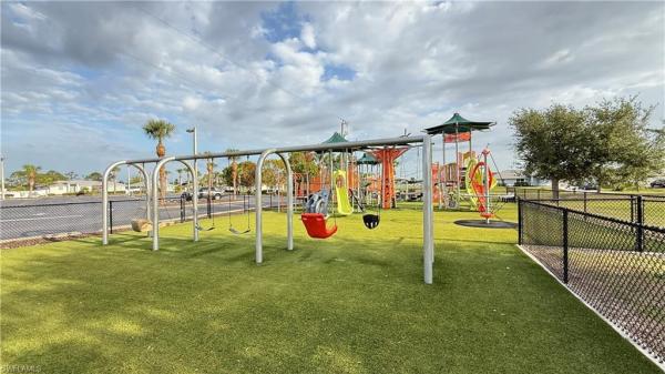Cape Coral Residential, 1744 10th Ln, Cape Coral, Florida 33993, image 2