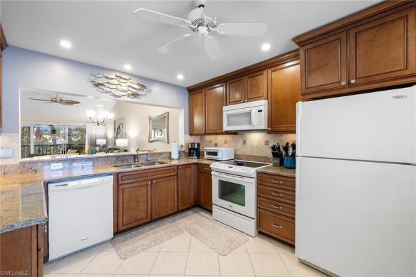6900 Dennis Cir #J-205, Naples, Florida 34104, image 1