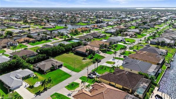 Cape Coral, 2542 38th St, Cape Coral, Florida 33914, image 1