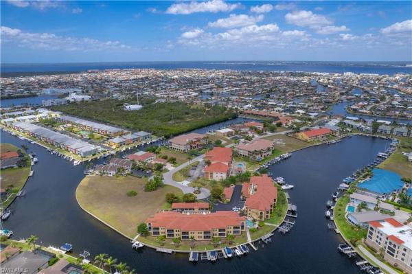 3334 Purple Martin Dr #214, Punta Gorda, Florida 33950, image 1