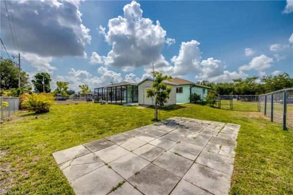 Cape Coral Residential, 1033 2nd St, Cape Coral, Florida 33909, image 2
