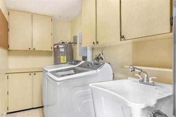 Tanglewood, 5047 Northampton Dr, Fort Myers, Florida 33919, image 2