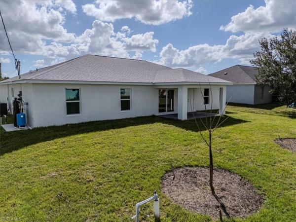 Cape Coral Residential, 105 13th St, Cape Coral, Florida 33993, image 2