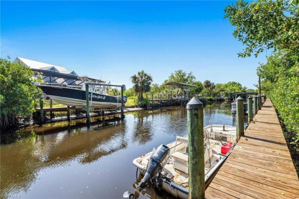 Palm Lakes, 15630 Crystal Lake Dr #103, North Fort Myers, Florida 33917, image 3