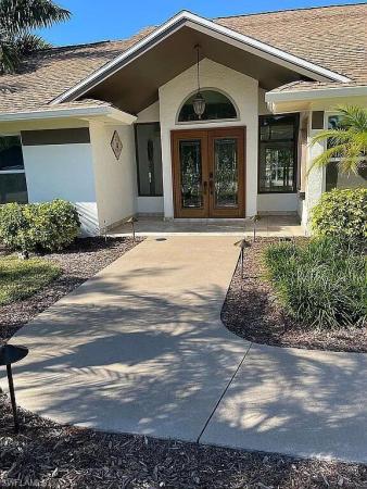 2160 Pine Woods Cir #28, Naples, Florida 34105, image 1