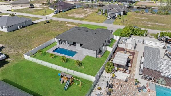 1621 37th Pl, Cape Coral, Florida 33993, image 2