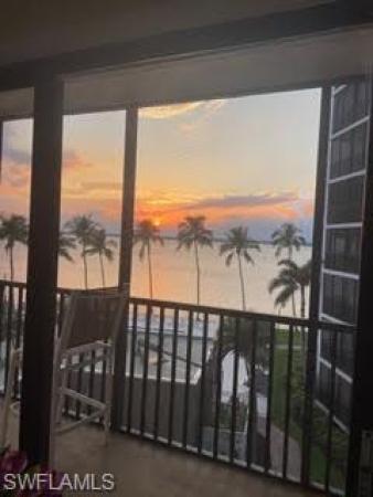 Pointe Royale, 1920 Virginia Ave #403, Fort Myers, Florida 33901, image 2
