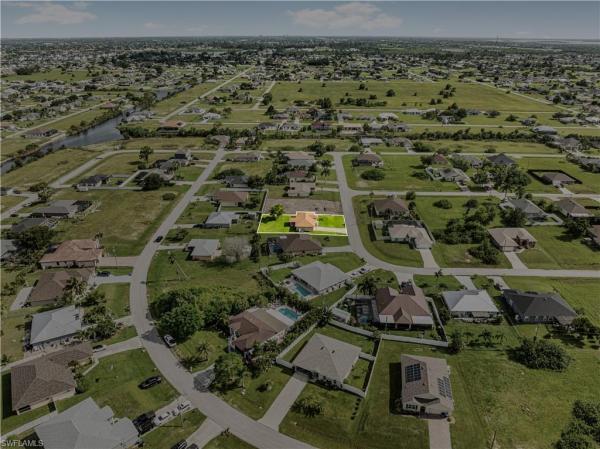 Cape Coral Residential, 421 20th Pl, Cape Coral, Florida 33993, image 1
