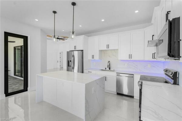 Cape Coral Residential, 927 13th Pl, Cape Coral, Florida 33909, image 3