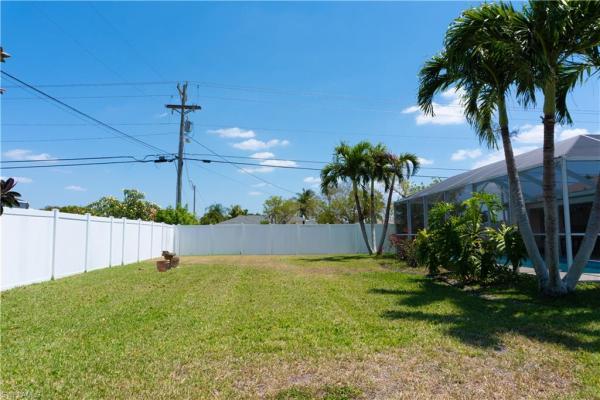 Cape Coral Residential, 401 43rd Ter, Cape Coral, Florida 33914, image 2