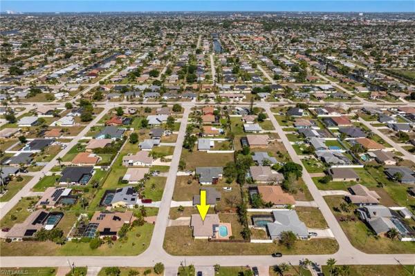 Cape Coral Residential, 432 38th Ter, Cape Coral, Florida 33914, image 2