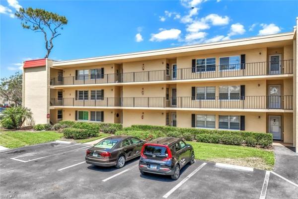 1084 Forest Lakes Dr #201, Naples, Florida 34105, image 1