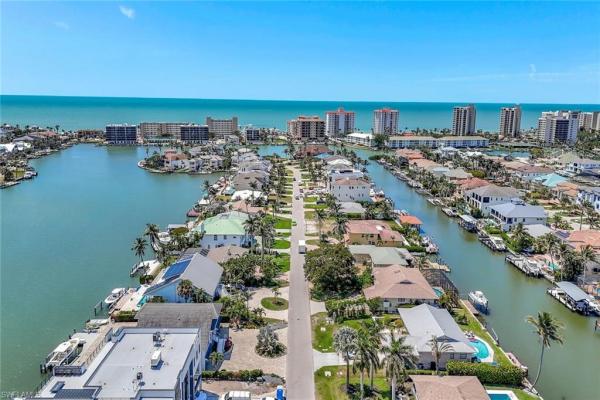 Conners At Vanderbilt Beach, 274 Conners Ave, Naples, Florida 34108, image 3