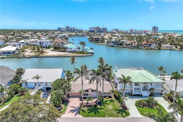 Conners At Vanderbilt Beach, 274 Conners Ave, Naples, Florida 34108, image 2
