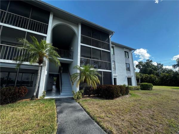 Pine Ridge Of Fort Myers Village, 9970 Sailview Ct #13, Fort Myers, Florida 33905, image 2