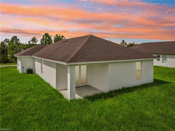 Lehigh Acres, 6012 N Paula Ave, Lehigh Acres, Florida 33971, image 1