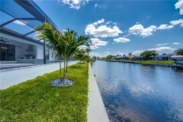 Cape Coral Residential, 1908 46th Ter, Cape Coral, Florida 33914, image 2
