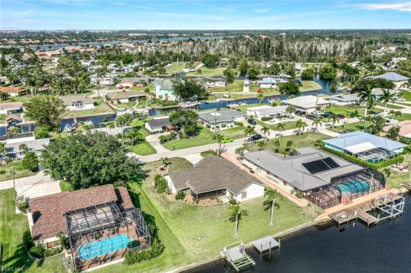 Island Park Woodlands, 6181 Plumosa Ave, Fort Myers, Florida 33908, image 2