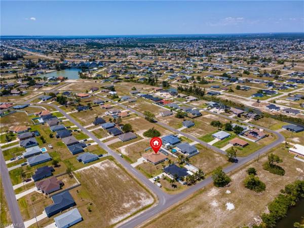 Cape Coral Residential, 1707 12th Ter, Cape Coral, Florida 33993, image 2