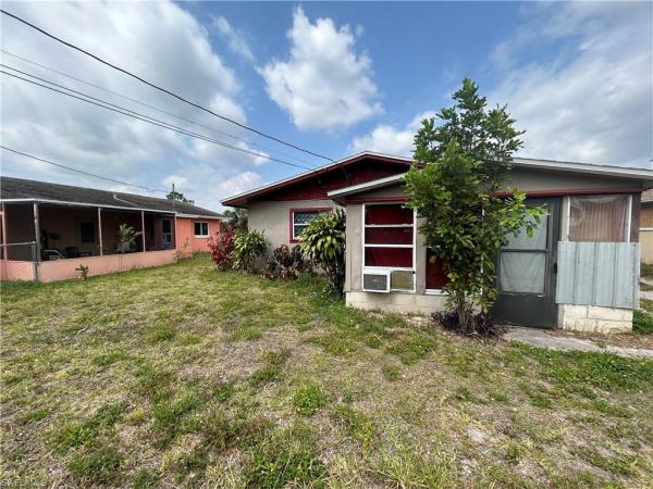 Pine Manor, 5467 4th Ave, Fort Myers, Florida 33907, image 2