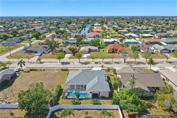 Cape Coral Residential, 2007 Viscaya Pkwy, Cape Coral, Florida 33990, image 2