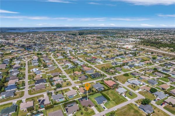 Cape Coral Residential, 2626 22nd Ave, Cape Coral, Florida 33914, image 2