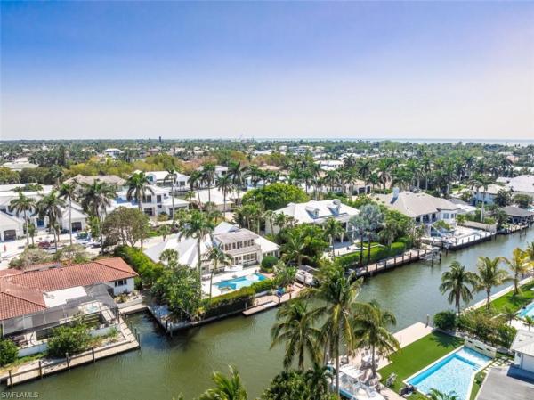 Aqualane Shores, 523 S 17th Ave, Naples, Florida 34102, image 2