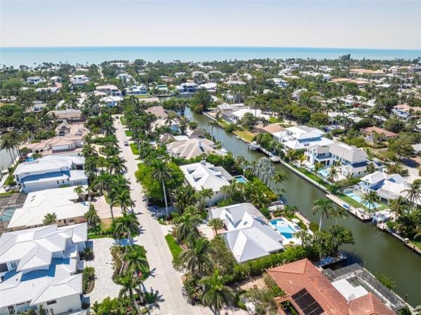 Aqualane Shores, 523 S 17th Ave, Naples, Florida 34102, image 1