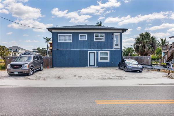 Crescent Park, 340 Crescent St, Fort Myers Beach, Florida 33931, image 1