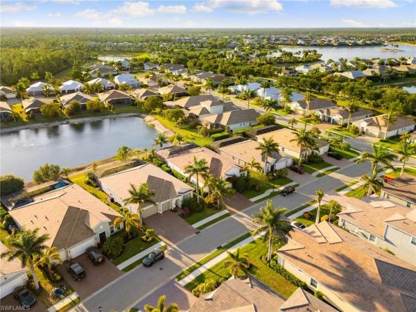 Savannah Lakes, 14731 Nautilus Pl, Naples, Florida 34114, image 3