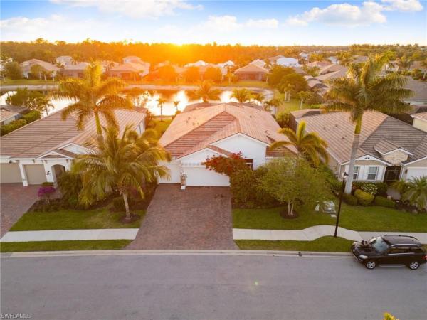 Savannah Lakes, 14731 Nautilus Pl, Naples, Florida 34114, image 2