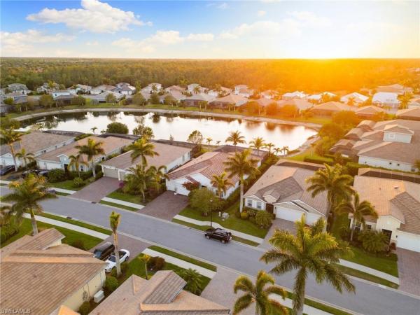 Savannah Lakes, 14731 Nautilus Pl, Naples, Florida 34114, image 1
