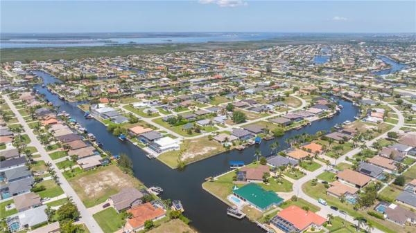 Cape Coral, 2516 35th Ter, Cape Coral, Florida 33914, image 1