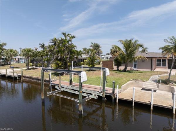 Cape Coral Residential, 5358 Coral Ave, Cape Coral, Florida 33904, image 3