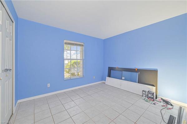 Cape Coral Residential, 516 4th Ter, Cape Coral, Florida 33993, image 2