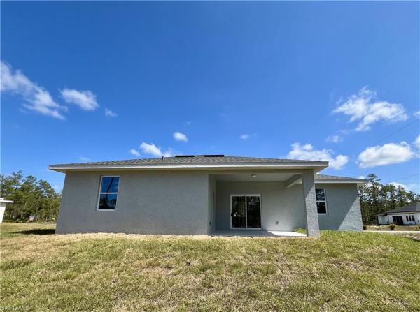 Lehigh Acres Residential, 1102 15th St, Lehigh Acres, Florida 33972, image 1