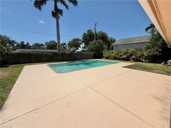 North Fort Myers No HOA, 61 W Glenmont Dr, North Fort Myers, Florida 33917, image 1