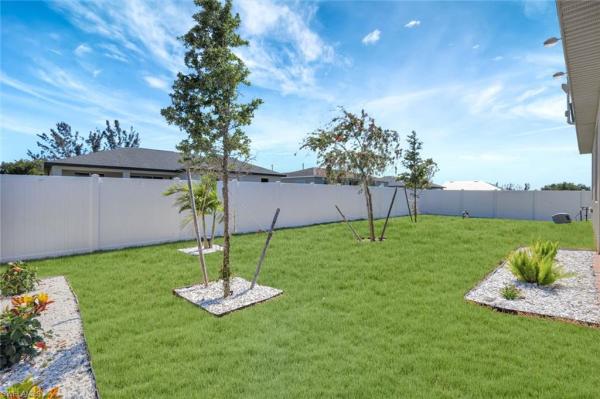Cape Coral Residential, 2526 11th St, Cape Coral, Florida 33993, image 2