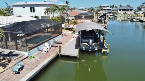Fairview Isles, 11 Palmview Blvd, Fort Myers Beach, Florida 33931, image 1