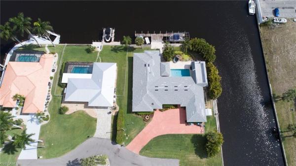Palaco Grande, 3528 16th Pl, Cape Coral, Florida 33904, image 2