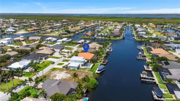 Cape Coral Residential, 2721 38th St, Cape Coral, Florida 33914, image 1
