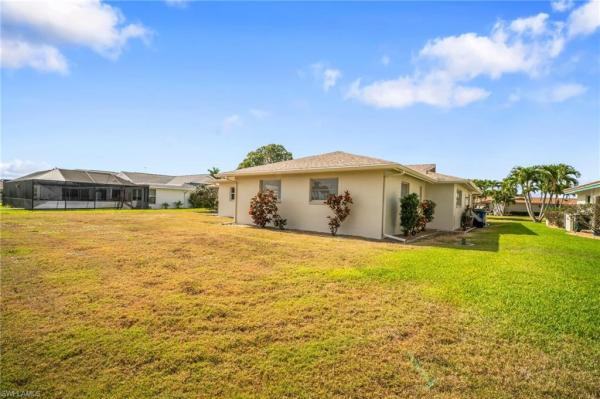 Whiskey Creek Club Estates, 1469 Tredegar Dr, Fort Myers, Florida 33919, image 2