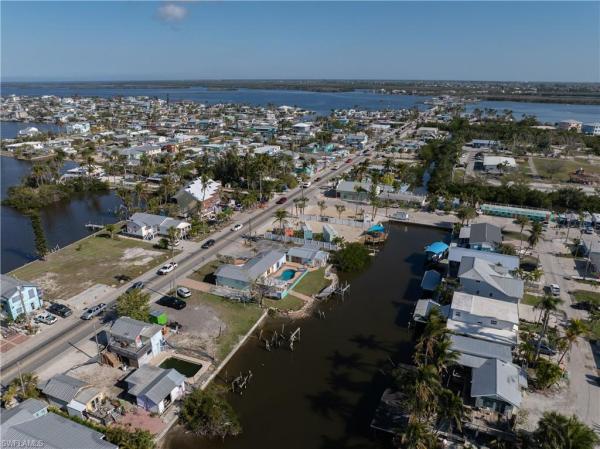 4673 NW Pine Island Rd, Matlacha, Florida 33993, image 2