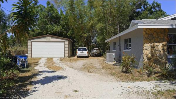 Riverbend Golf & River Club, 1939 Flamingo Dr, North Fort Myers, Florida 33917, image 1