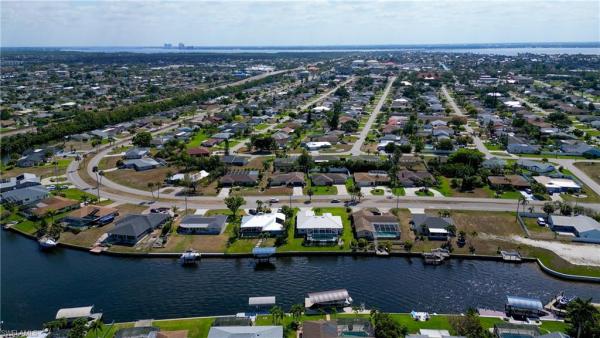 Cape Coral Residential, 2532 Shelby Pkwy, Cape Coral, Florida 33904, image 3