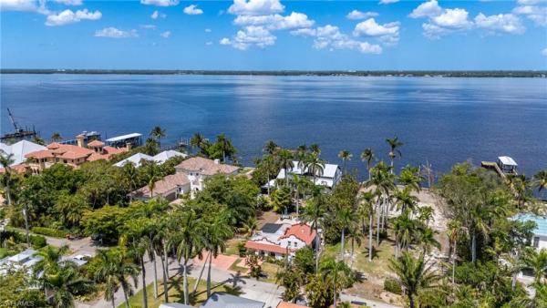 Fort Myers No HOA, 2656 Shriver Dr, Fort Myers, Florida 33901, image 1